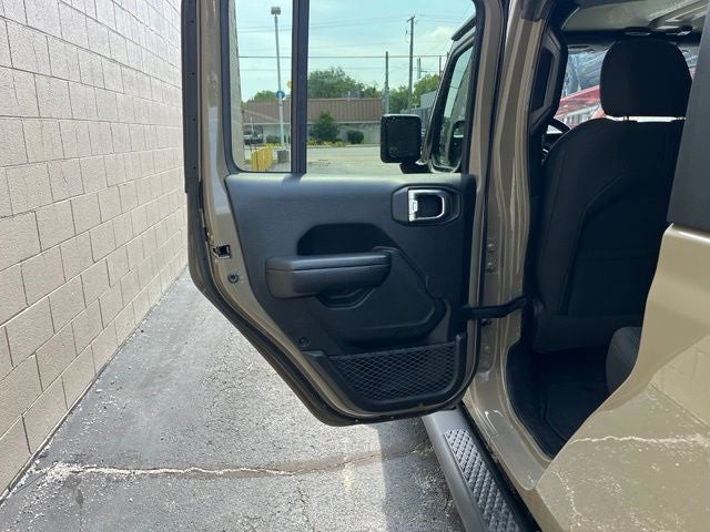 2020 Jeep Gladiator Sport
