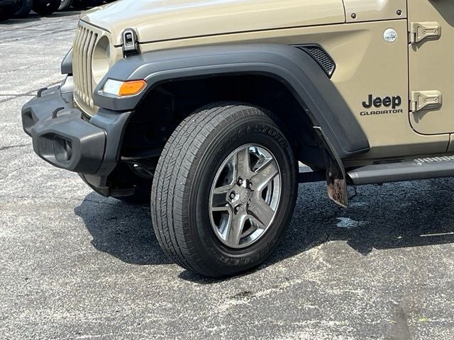 2020 Jeep Gladiator Sport