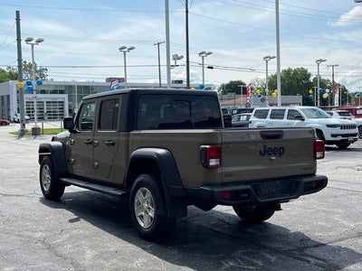 2020 Jeep Gladiator Sport