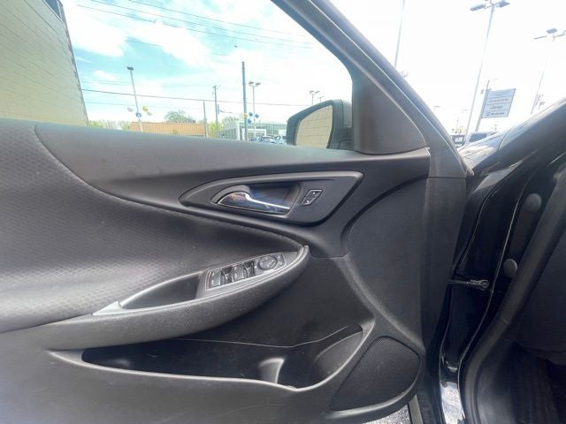 2023 Chevrolet Malibu LS 1LS