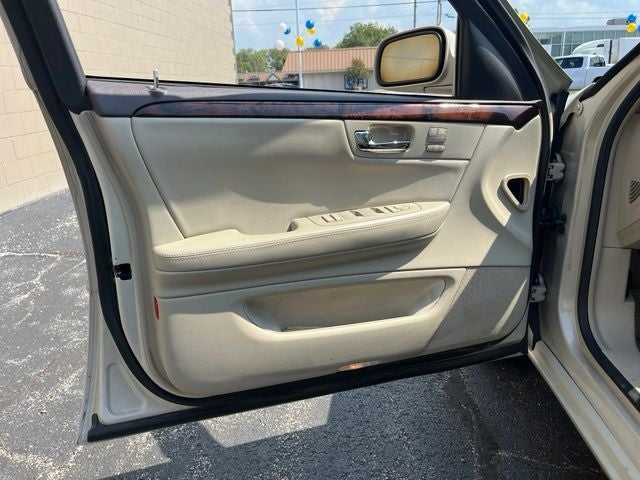 2010 Cadillac DTS Base