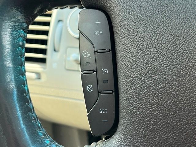 2010 Cadillac DTS Base