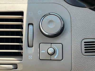 2010 Cadillac DTS Base