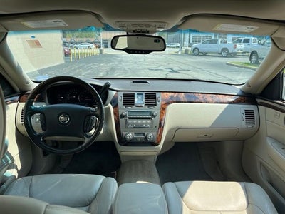 2010 Cadillac DTS Base