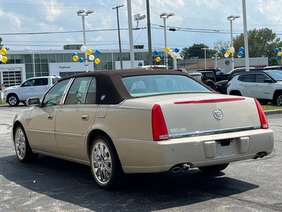 2010 Cadillac DTS Base