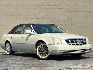 2010 Cadillac DTS Base