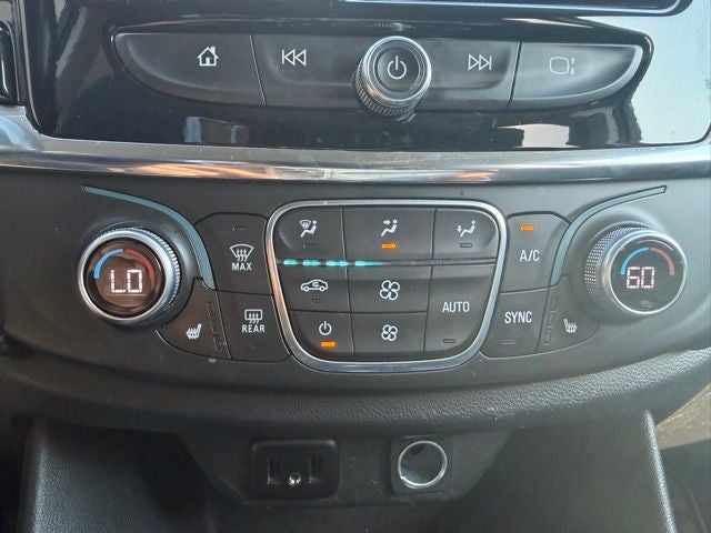2018 Chevrolet Traverse LT Cloth w/1LT