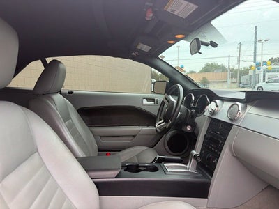 2006 Ford Mustang Base