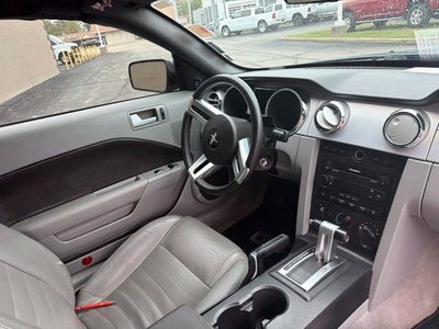 2006 Ford Mustang Base