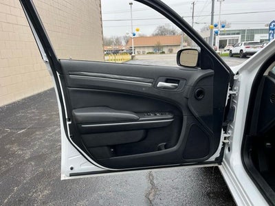 2022 Chrysler 300 Touring