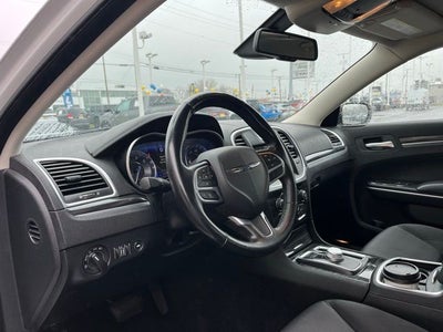 2022 Chrysler 300 Touring