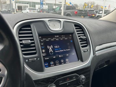 2022 Chrysler 300 Touring