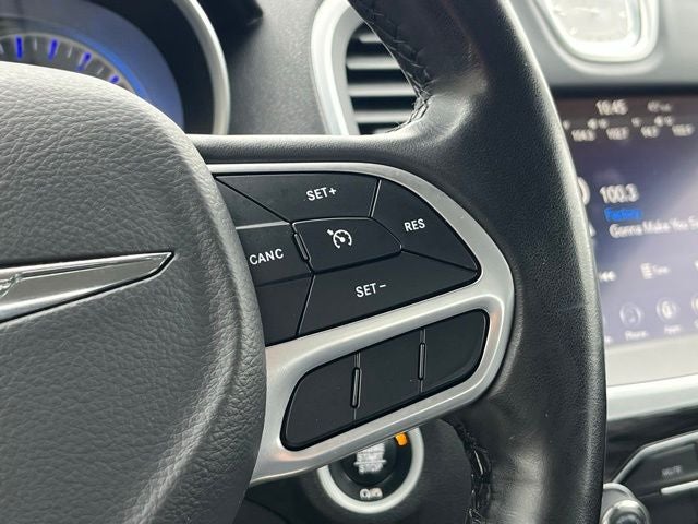 2022 Chrysler 300 Touring