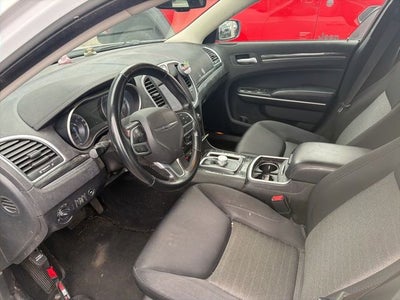 2022 Chrysler 300 Touring