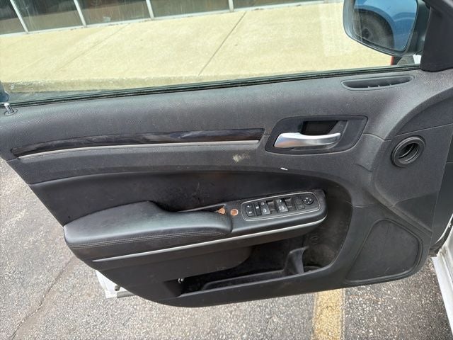 2022 Chrysler 300 Touring