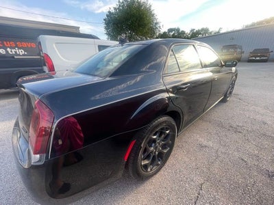 2021 Chrysler 300 Touring