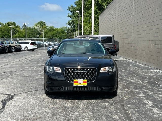 2021 Chrysler 300 Touring