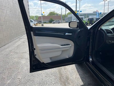 2021 Chrysler 300 Touring