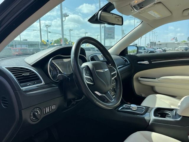 2021 Chrysler 300 Touring