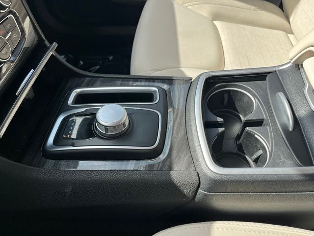 2021 Chrysler 300 Touring - Photo 21