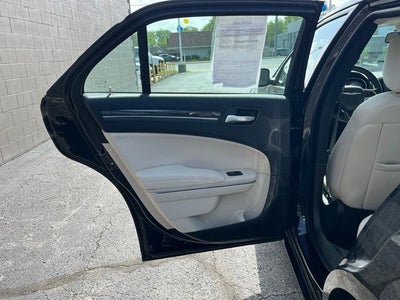 2021 Chrysler 300 Touring