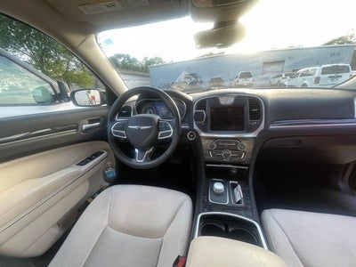 2021 Chrysler 300 Touring