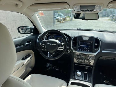 2021 Chrysler 300 Touring