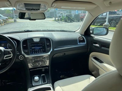 2021 Chrysler 300 Touring