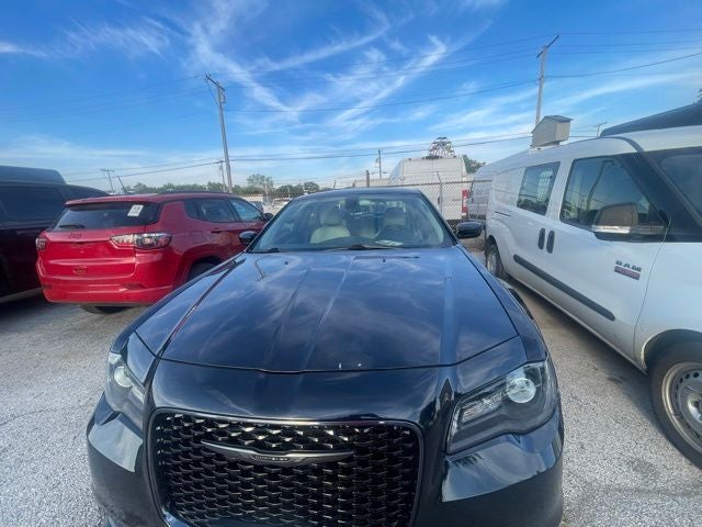 2021 Chrysler 300 Touring