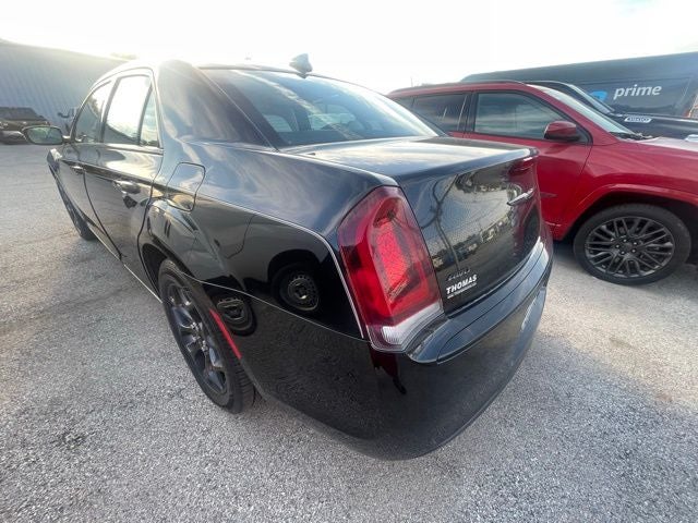 2021 Chrysler 300 Touring
