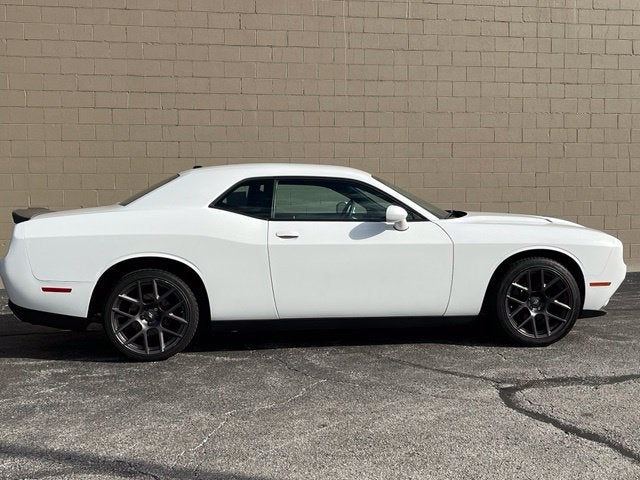 2018 Dodge Challenger SXT - Photo 10