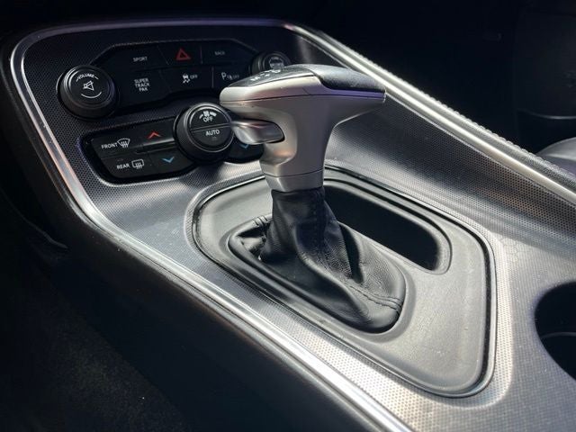 2015 Dodge Challenger SXT - Photo 22