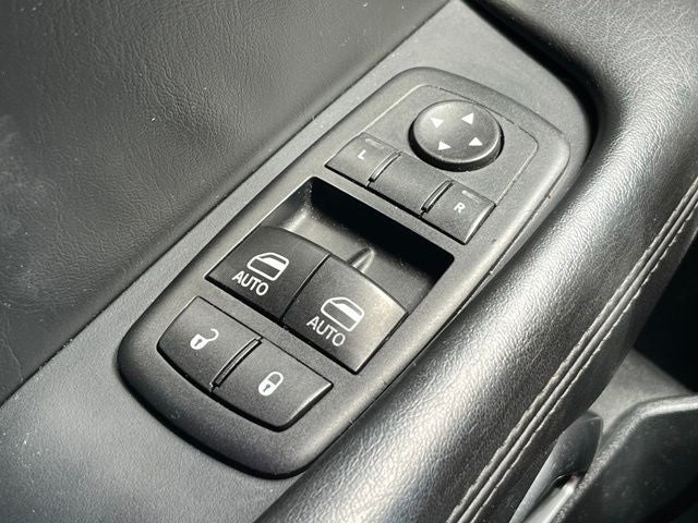 2015 Dodge Challenger SXT - Photo 29