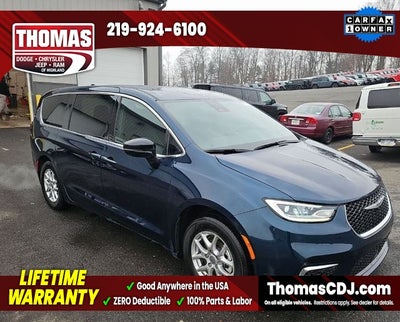 2025 Chrysler Pacifica Select