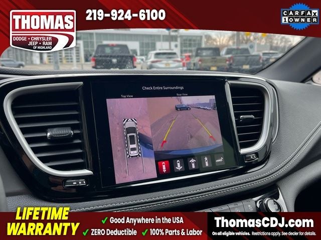 2025 Chrysler Pacifica Select