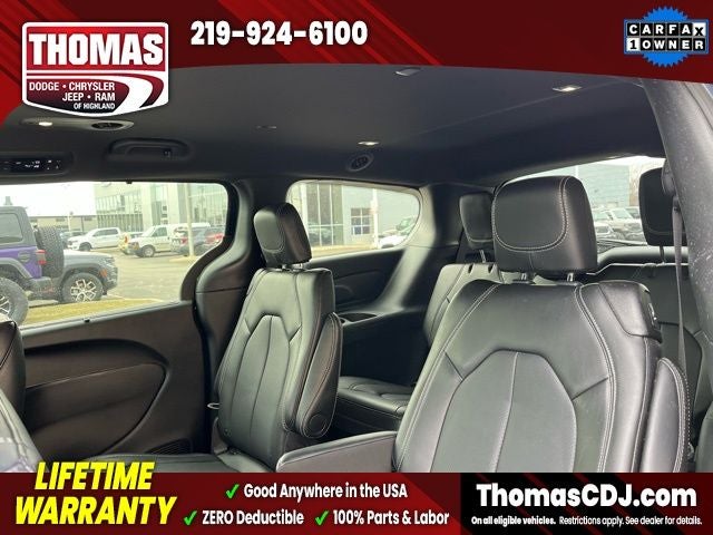 2025 Chrysler Pacifica Select