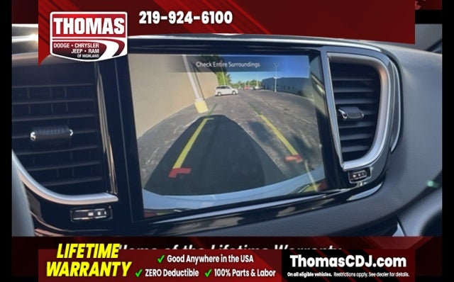 2026 Chrysler Pacifica Select