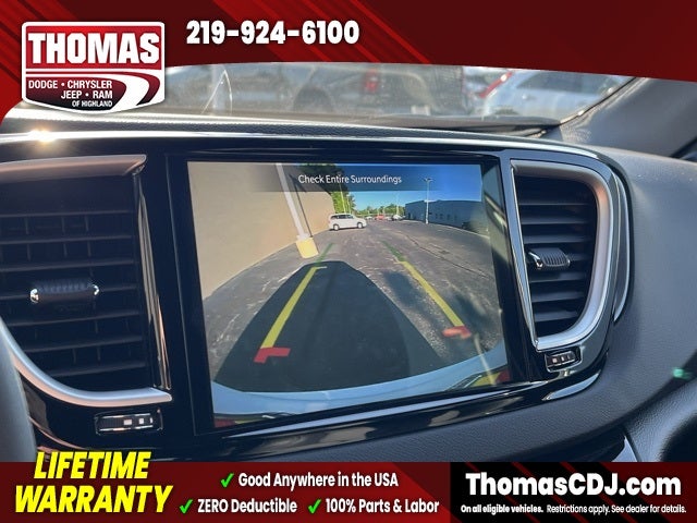 2026 Chrysler Voyager LX