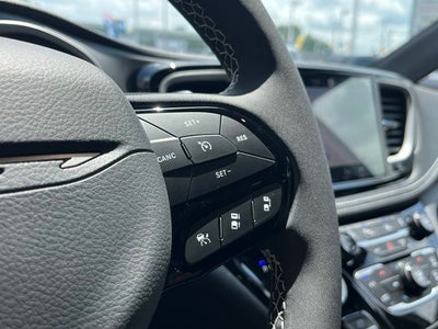 2027 Chrysler Pacifica Limited