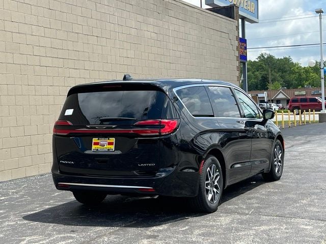 2027 Chrysler Pacifica Limited