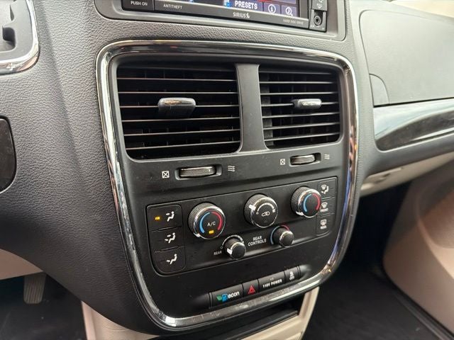 2019 Dodge Grand Caravan SE - Photo 17