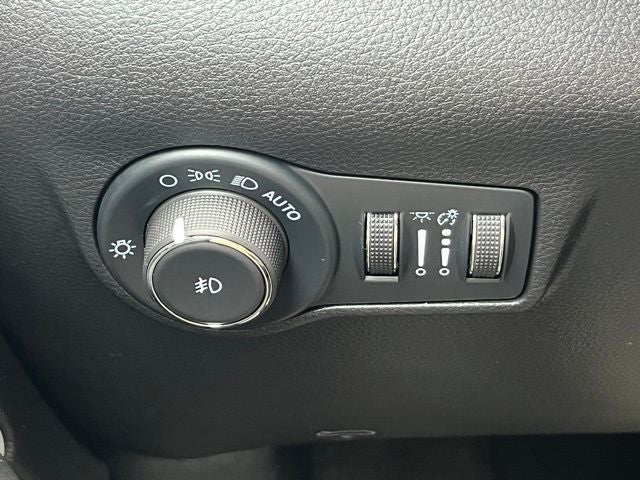 2025 Jeep Compass Limited - Photo 32