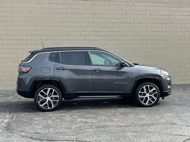 2024 Jeep Compass Limited - Photo 13