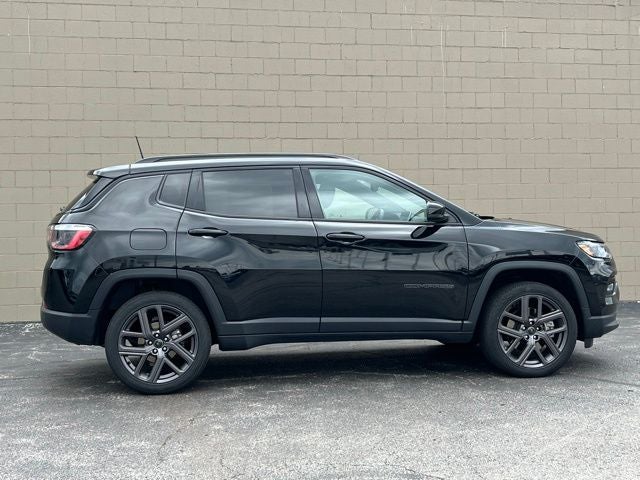 2025 Jeep Compass Limited - Photo 12