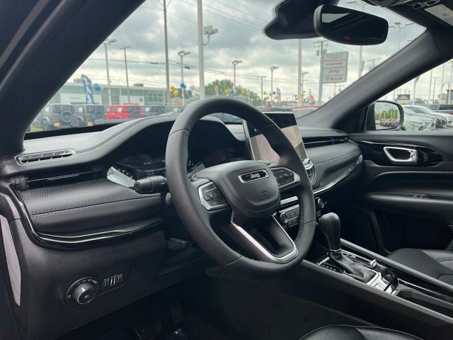 2025 Jeep Compass Limited - Photo 18