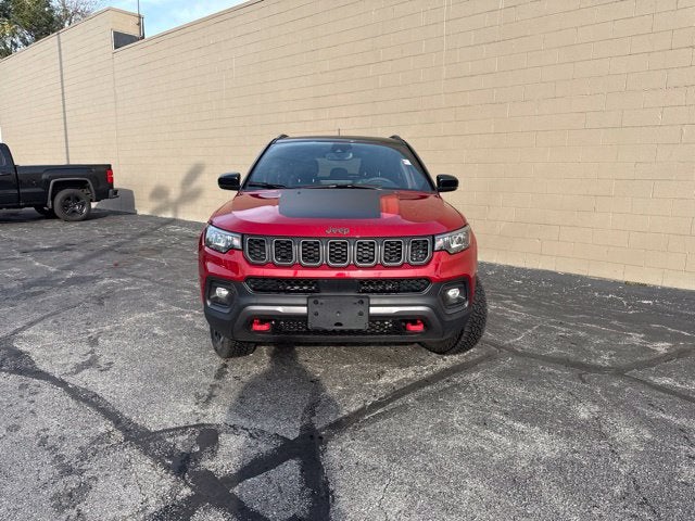 2025 Jeep Compass Trailhawk