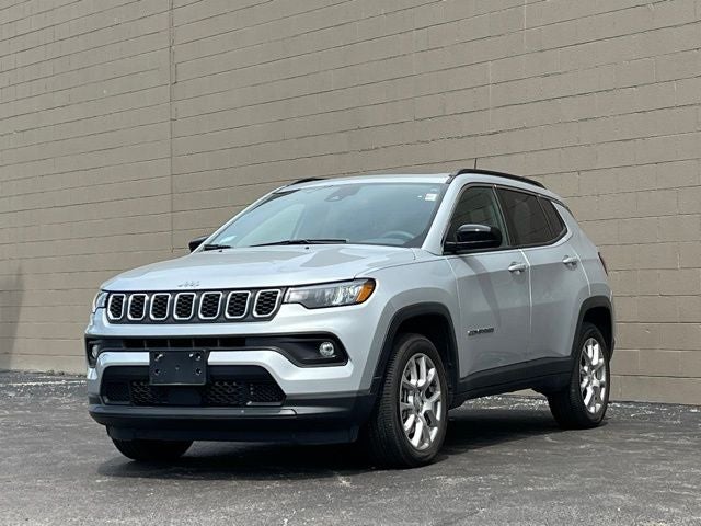 2024 Jeep Compass Latitude Lux - Photo 2