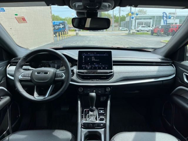 2024 Jeep Compass Latitude Lux