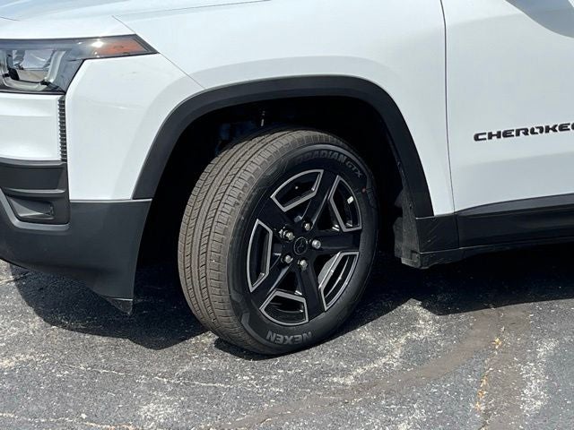 2026 Jeep Cherokee Laredo