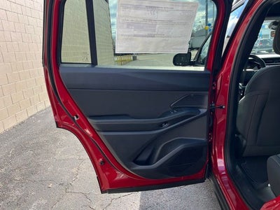 2026 Jeep Cherokee Laredo